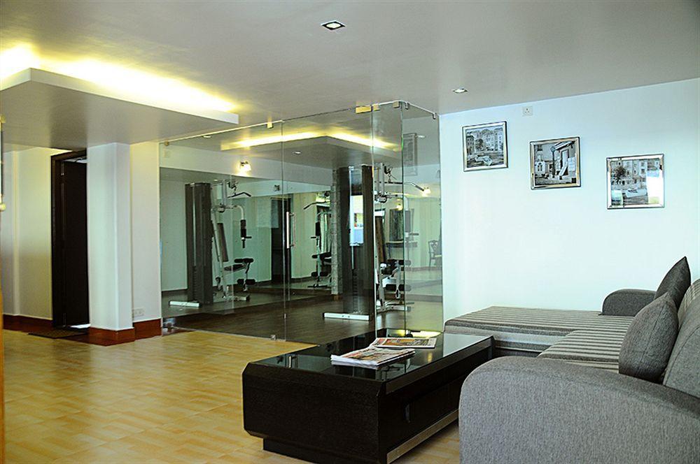 The Grand Serenity Apartment Hotel Bangalore Esterno foto