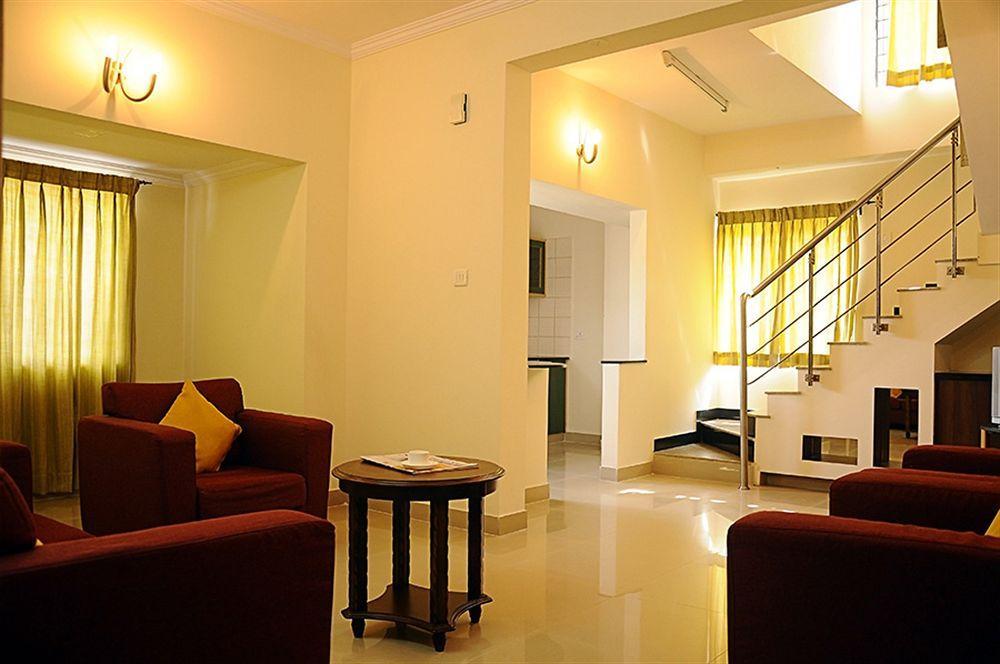 The Grand Serenity Apartment Hotel Bangalore Esterno foto