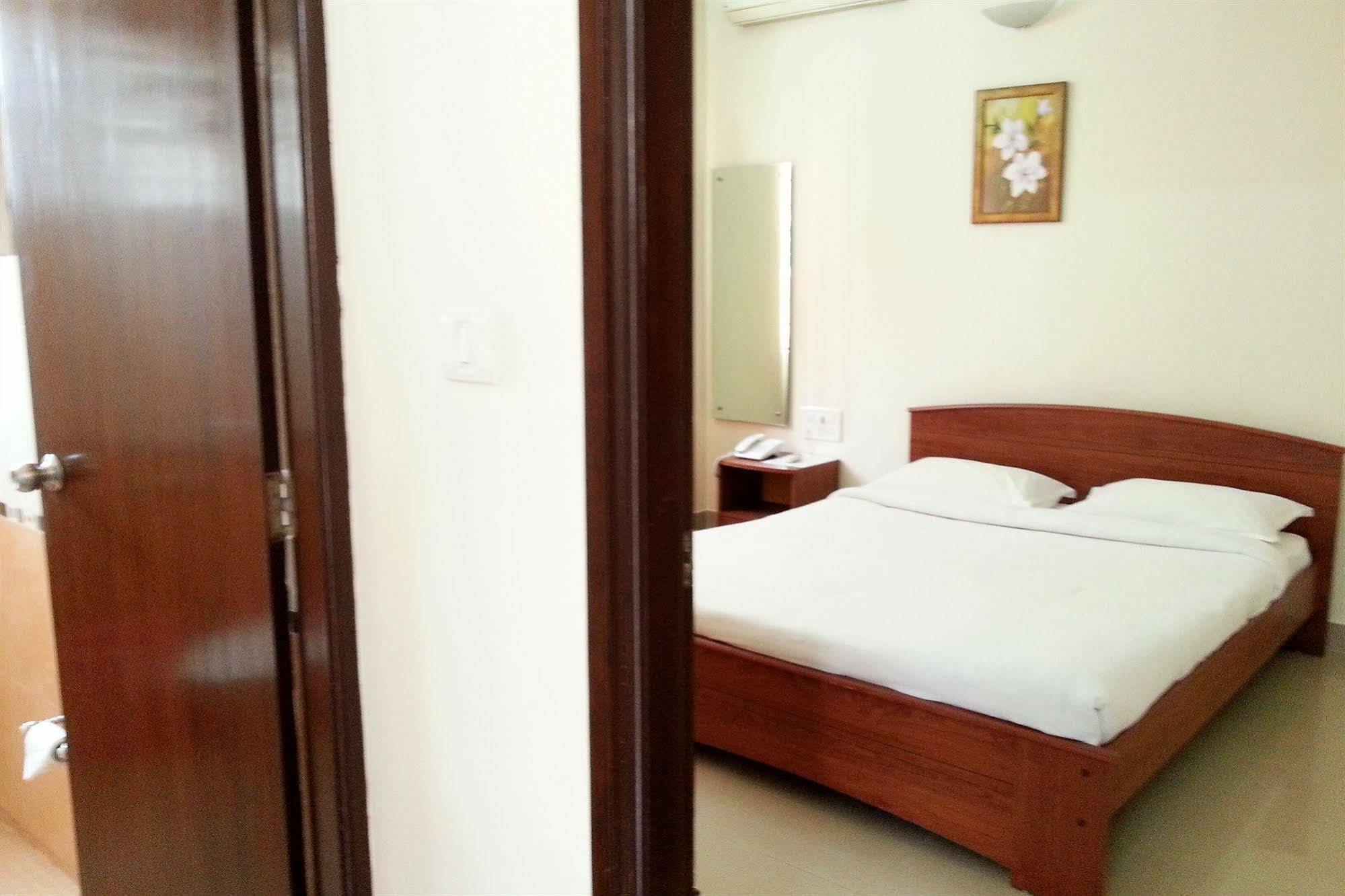 The Grand Serenity Apartment Hotel Bangalore Esterno foto